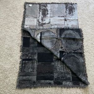 Aritzia Wilfred Haus Party Blanket Scarf 100% Wool